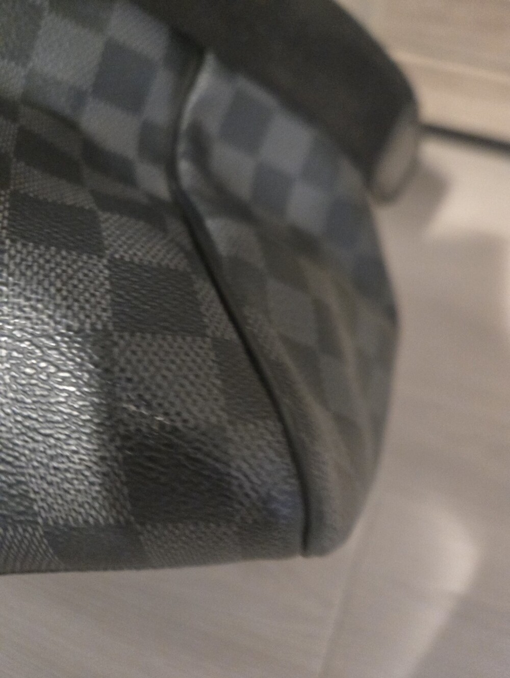 Louis Vuitton Roadster Duffle Bag Damier Graphite - Picture 11 of 16